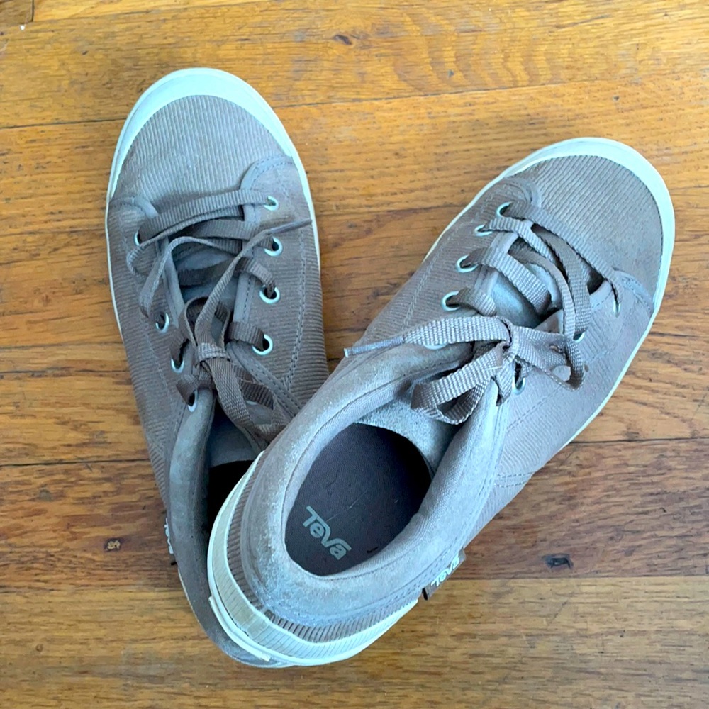 Teva Brown Sneakers
